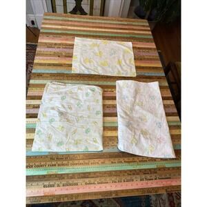 Vtg 70s Crib Sheet Yellow Bear Bunny Cats Bears Baby Retro Kitschy 3 Pcs Fabric